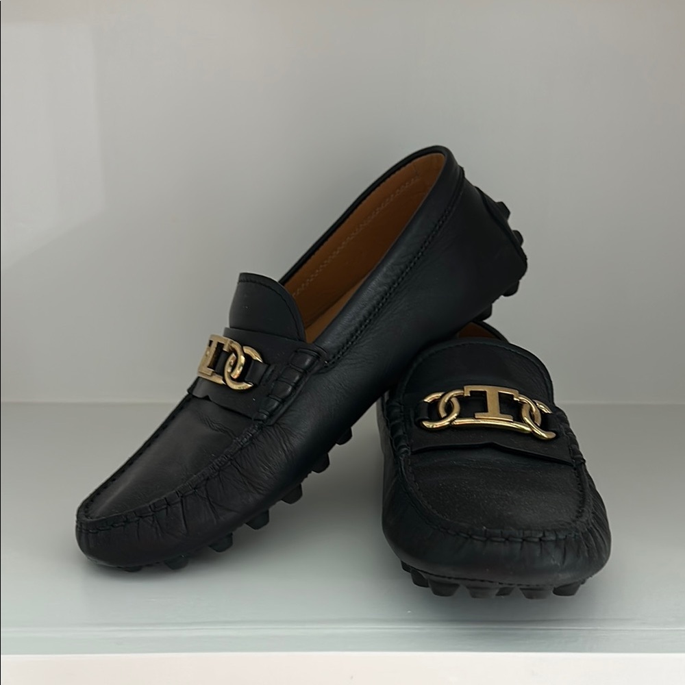 Tods Gommino Black Leather